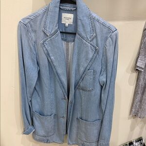 HIDDEN brand - Women's Light Blue Denim Jacket. NWOT